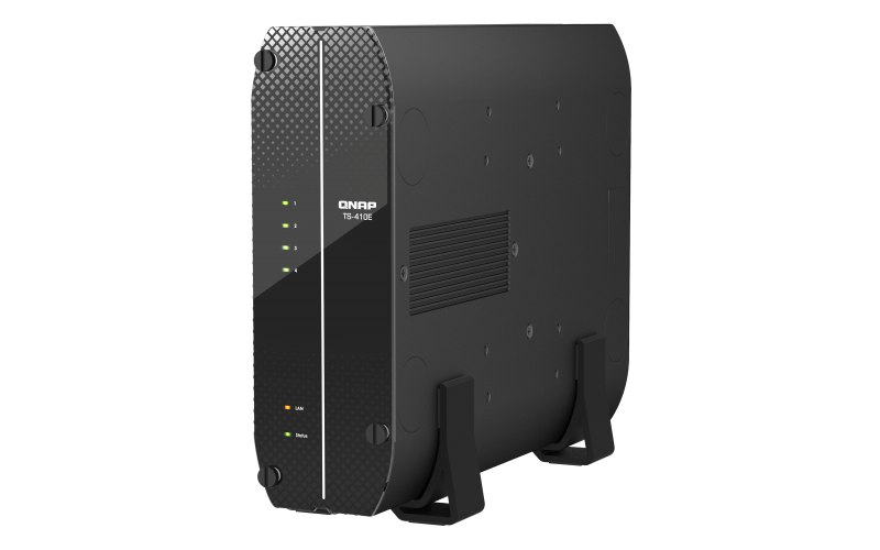Система хранения данных QNAP SMB QC 2.0 GHzCPU/8gb/4 bay 2.5 SSD/2x2.5GbE/1xHDMI/4xUSB 3.2 Gen 2/iSCSI/1xPS/3YW TS-410E-8G-EU-QL