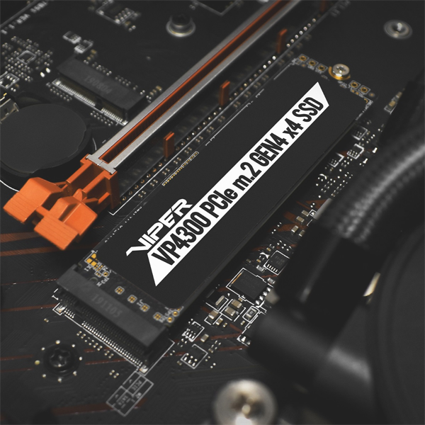 Твердотельный накопитель Patriot Viper VP4300 1TB M.2 2280 NVMe PCIe 4.0 x4 R7400/W5500 TBW 1000TB DRAM-Buffered 3D NAND TLC