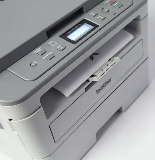 МФУ Brother DCP-B7520DW, P/C/S, A4, 34 cтр/мин, 128 МБ, Duplex, USB, Wi-Fi, лоток 250 л., старт.картридж 2 000 стр. тонер TN-B023