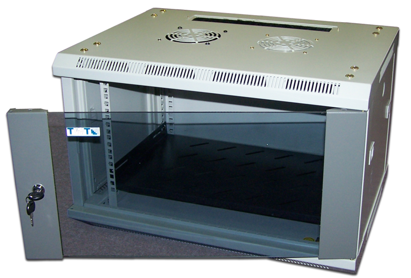 Шкаф Шкаф настенный 2, 18U 600x450, стеклянная дверь