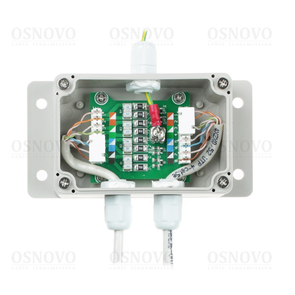 Устройство грозозащиты OSNOVO SP-IP/1000PW(ver.2) Уличное устройство грозозащиты для локальной вычислительной сети (скорость до 1000 Мб/с).Совместимо с оборудованием PoE IEEE 802.3af/at/bt. Поддержка PoE устройств мощностью