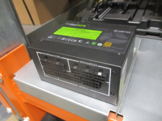 Блок питания Chieftec Compact CSN-450C (ATX 2.3, 450W, SFX, Active PFC, 80mm fan, 80 PLUS GOLD, Full Cable Management) Retail_repair