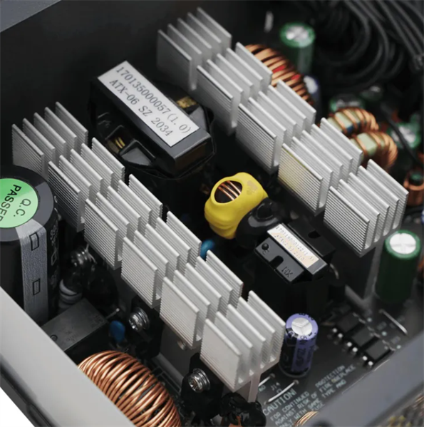 Блок питания Deepcool GAMERSTORM PF750X (ATX 2.52, 750W, PWM 120mm fan, Active PFC+DC to DC, 80+ BRONZE) RET