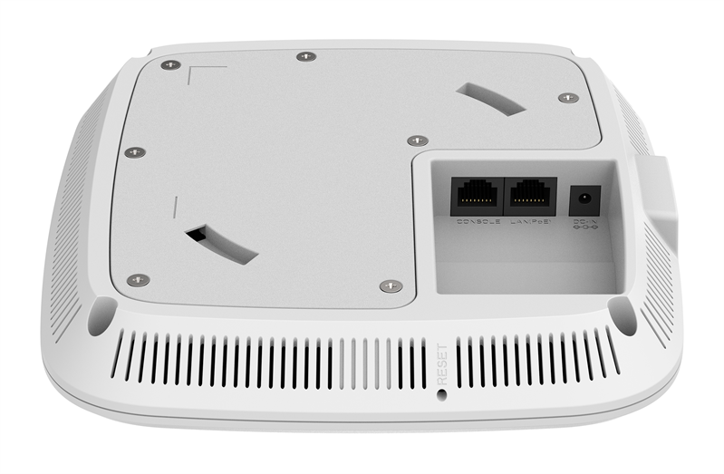 точка доступа D-Link Двухдиапазонная Wi-Fi 6 точка доступа AX3000 с поддержкой PoE, 1x2.5Base-T PoE, консольный порт RJ-45, 4 внутренние антенны 3 дБи, без адаптера питания в комплекте