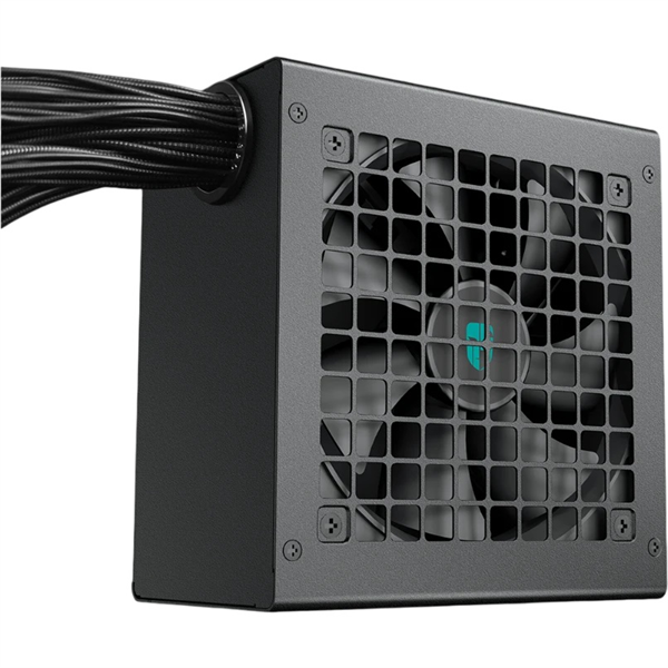 Блок питания Deepcool GAMERSTORM PN750D (ATX 3.1, 750W, PWM 120mm fan, Active PFC, 80+ GOLD, Gen5 PCIe) RET (R-PN750D-FC0B-WGEU-V2)